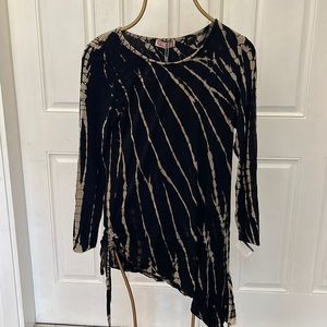 KOKOMO Unlimited tie dye cinched shirt